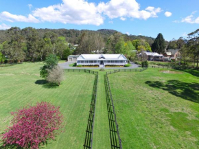 Rivermist Luxury 6 bedrooms and 6 bathrooms Kangaroo Valley